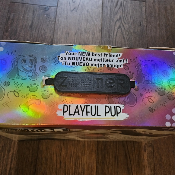 Zoomer Playful Pup Responsive Robotic Dog w/ Voice Recognition & Motion NEW. - Picture 2 of 13